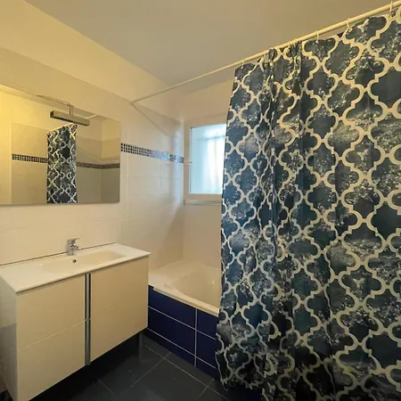 Debake House * Aimargues