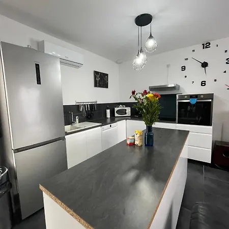 Debake House *